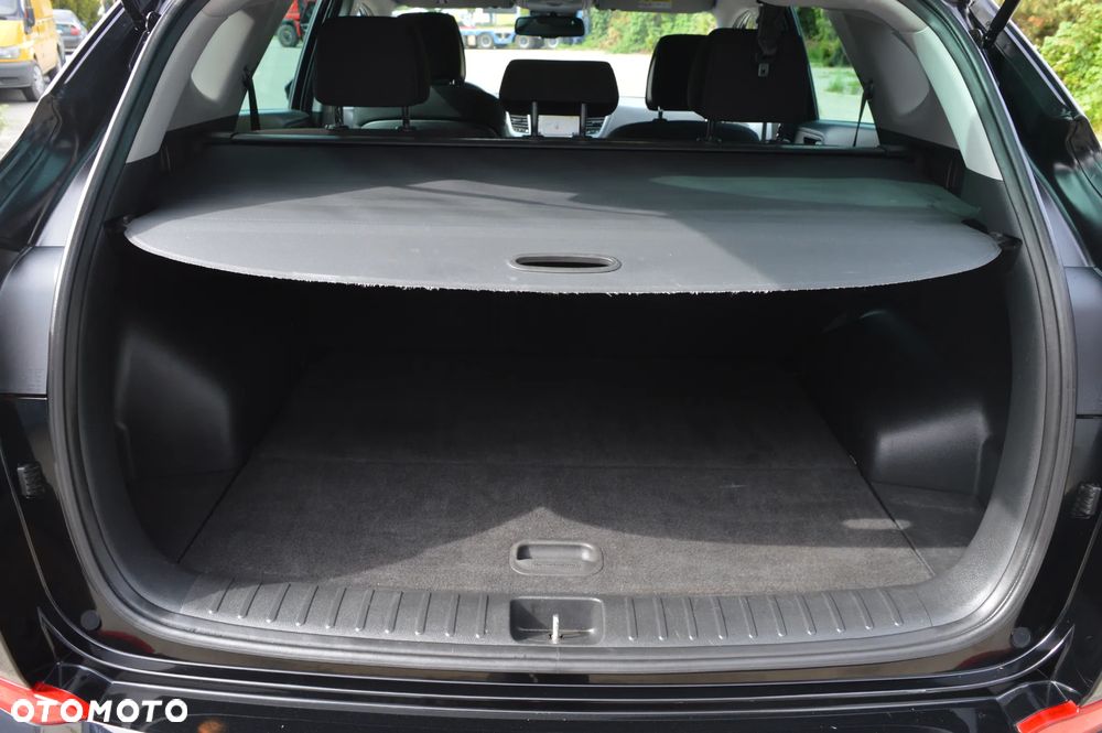 Hyundai Tucson 1.7 CRDI BlueDrive TourdePologne 2WD - 12