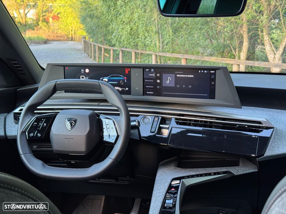 Peugeot 3008 1.2 Hybrid Allure e-DCS6 - 15