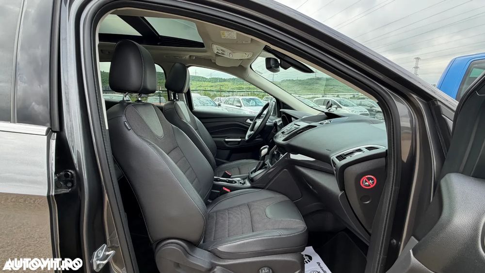 Ford Kuga 2.0 TDCi 4WD Powershift Titanium - 12