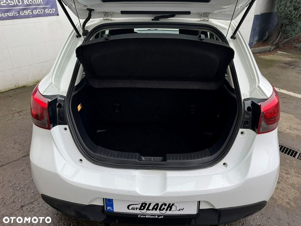 Mazda 2 - 16