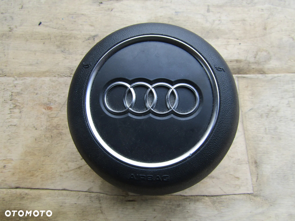 AUDI A4 B9 PODUSZKA KIEROWCY PRZÓD 15 21R 8W0880201D