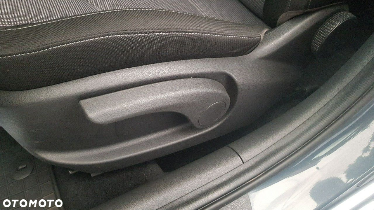 Hyundai i30 - 25