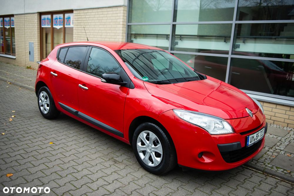Renault Megane 1.6 16V 110 Dynamique - 12