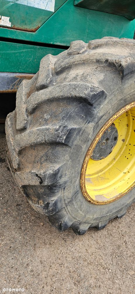 John Deere 1010D - 10