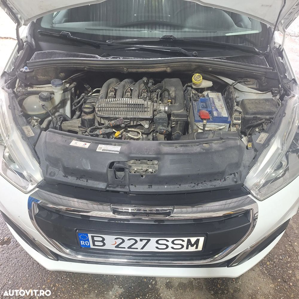 Peugeot 208 1.2 L PureTech Active - 22