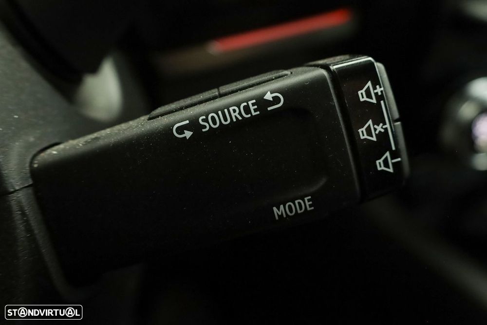 Renault Arkana 1.6 E-Tech R.S.Line - 19