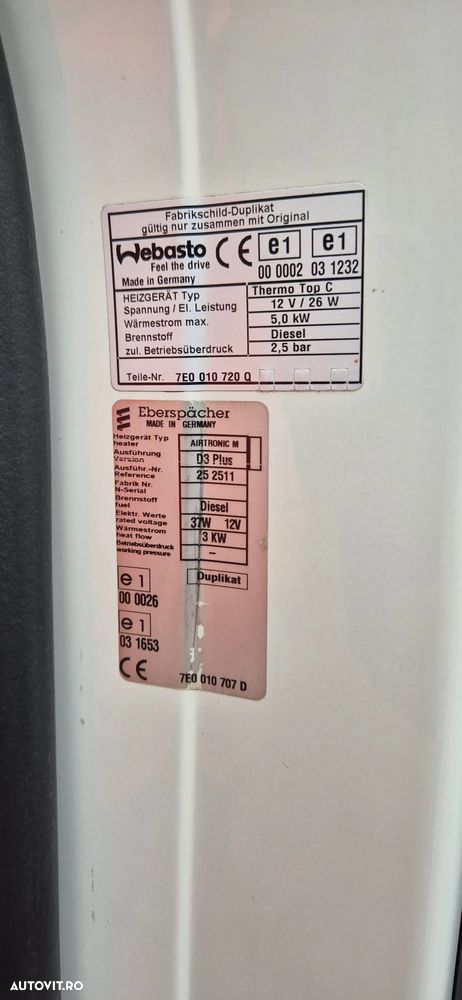 Volkswagen Caravelle - 33