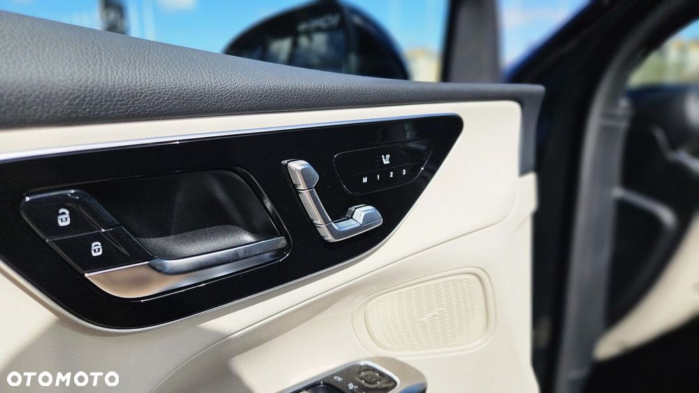 Mercedes-Benz GLC - 10