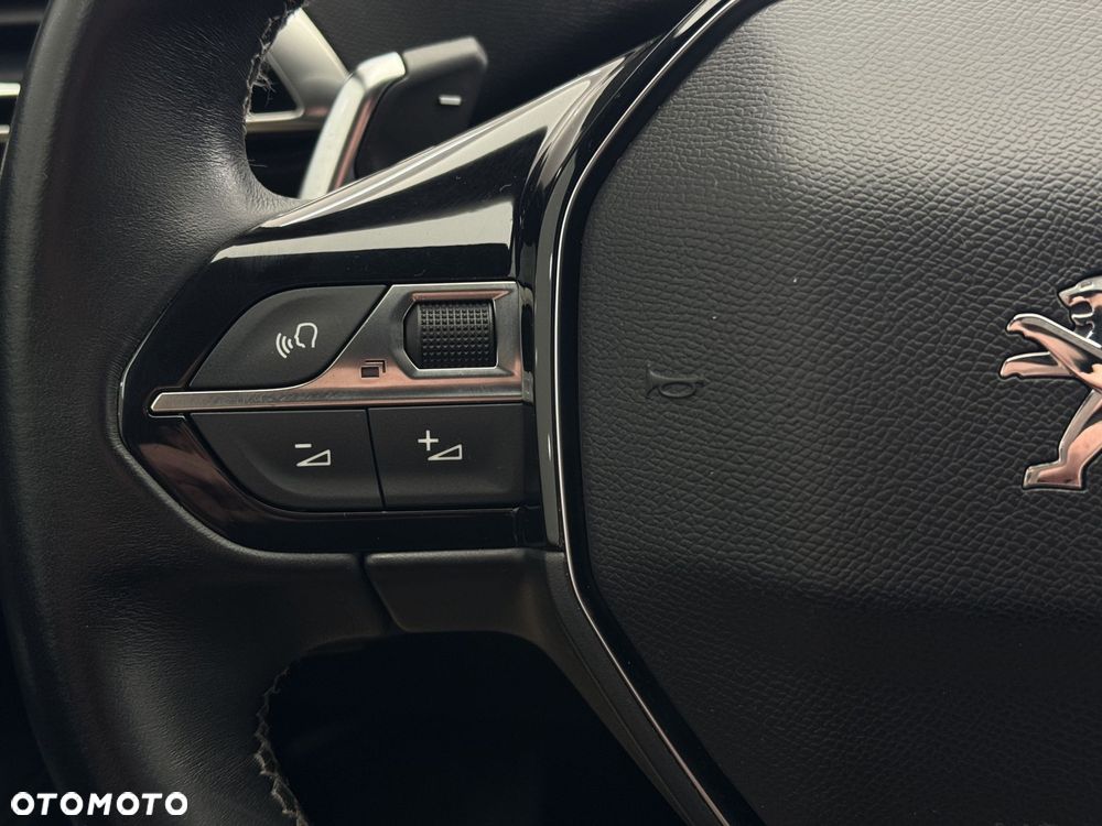 Peugeot 3008 1.6 PureTech Hybrid PHEV Allure Pack S&S EAT8 - 22