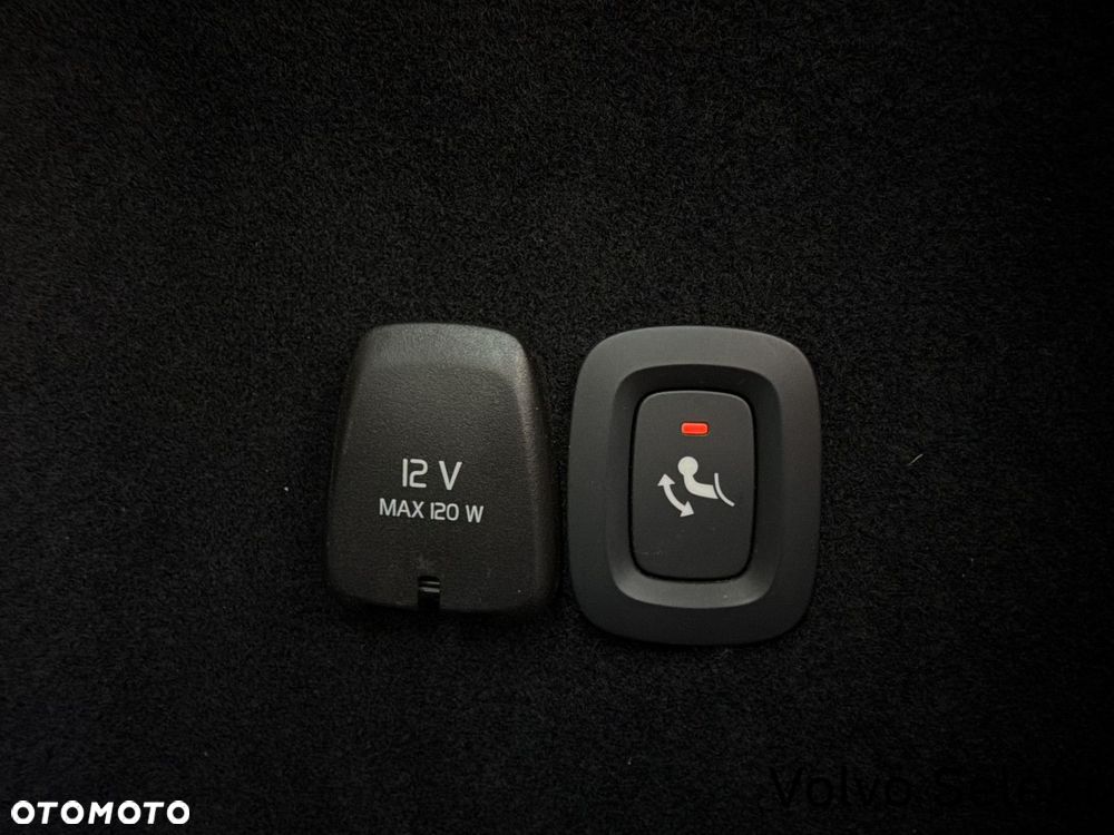 Volvo V60 Cross Country - 32