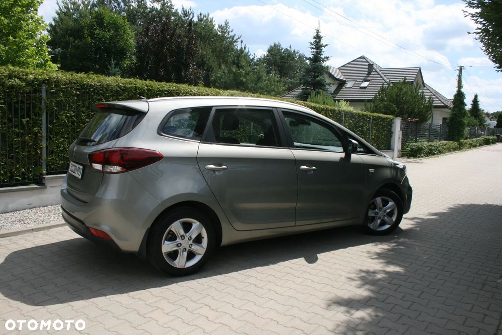Kia Carens 1.6 GDI M 7os - 7