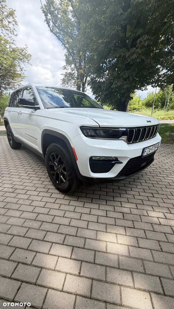 Jeep Grand Cherokee - 2