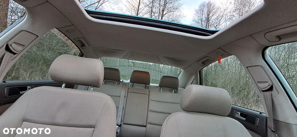 Audi A6 Limousine 2.4 - 25