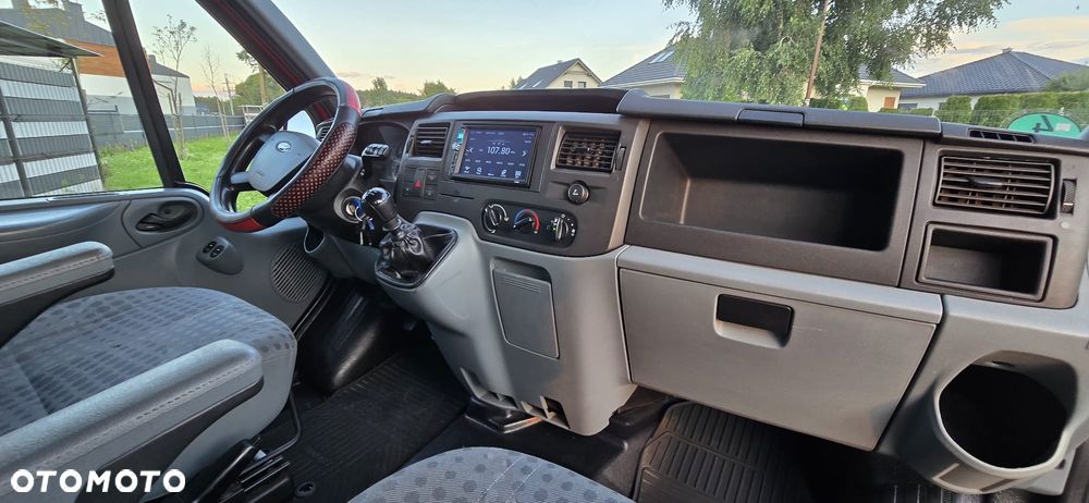 Ford Transit - 19
