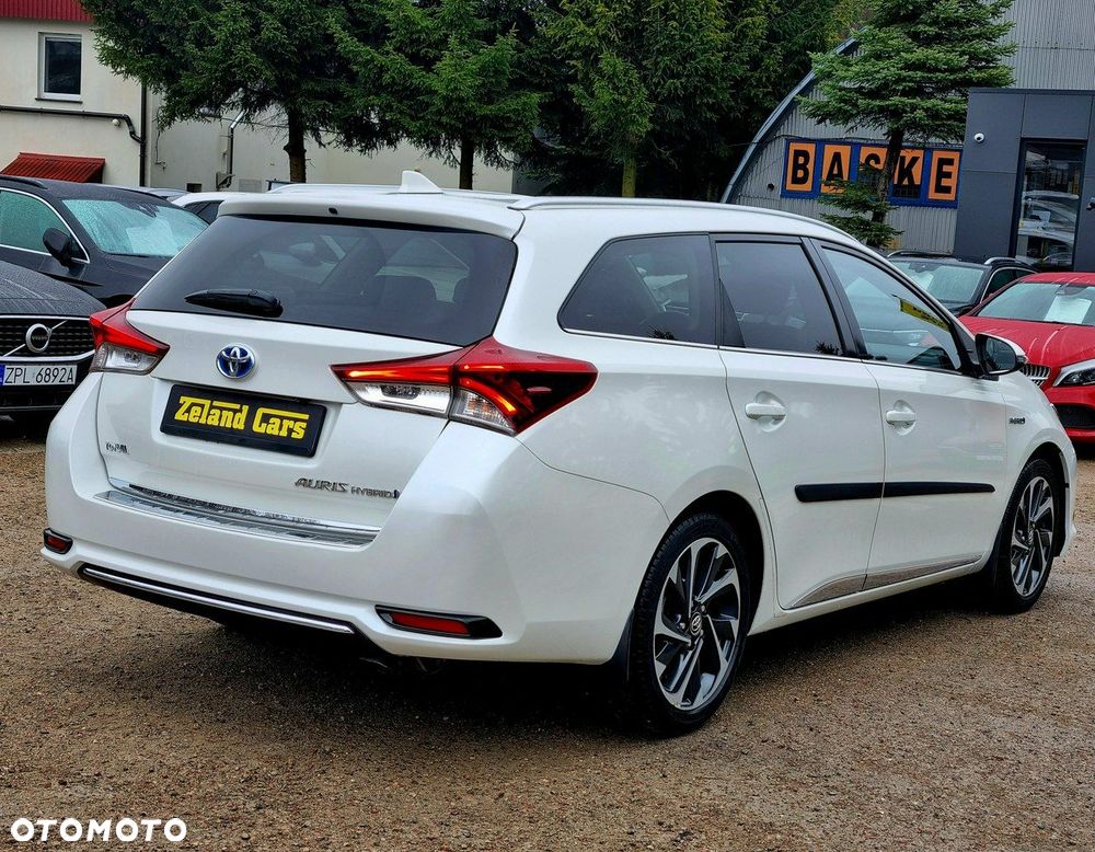 Toyota Auris Hybrid 135 Prestige - 5