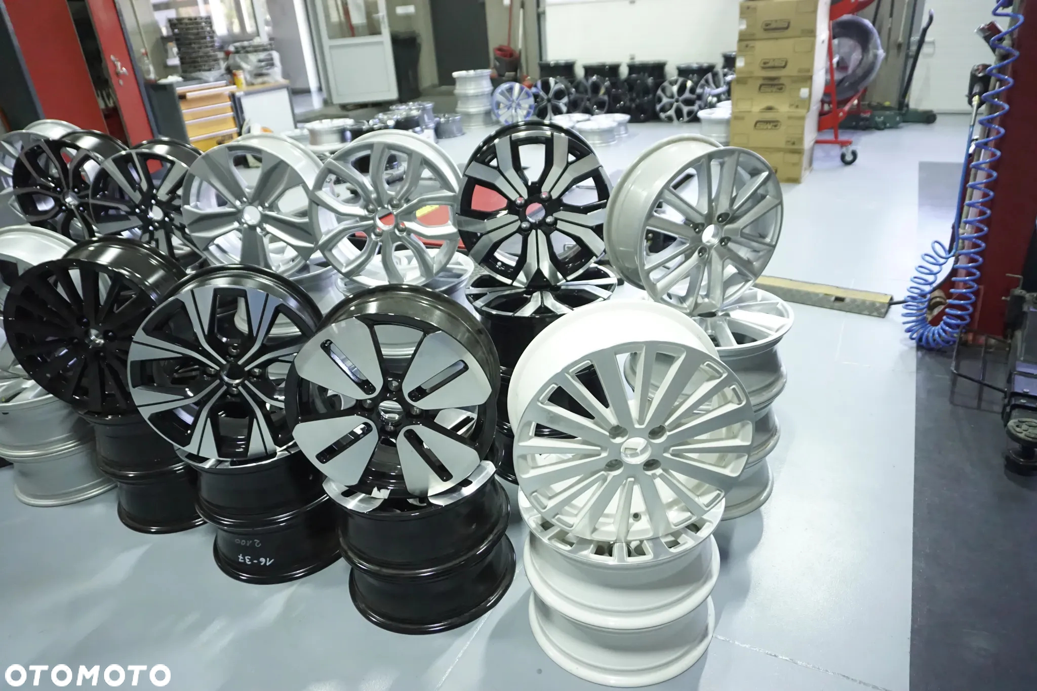FELGI ALUMINIOWE 16 SUZUKI IGNIS BALENO SWIFT SPLASH CELERIO NOWE I DEMO 4X100 - 4