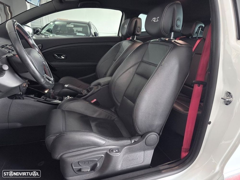 Renault Mégane Coupe 2.0 T RS - 27