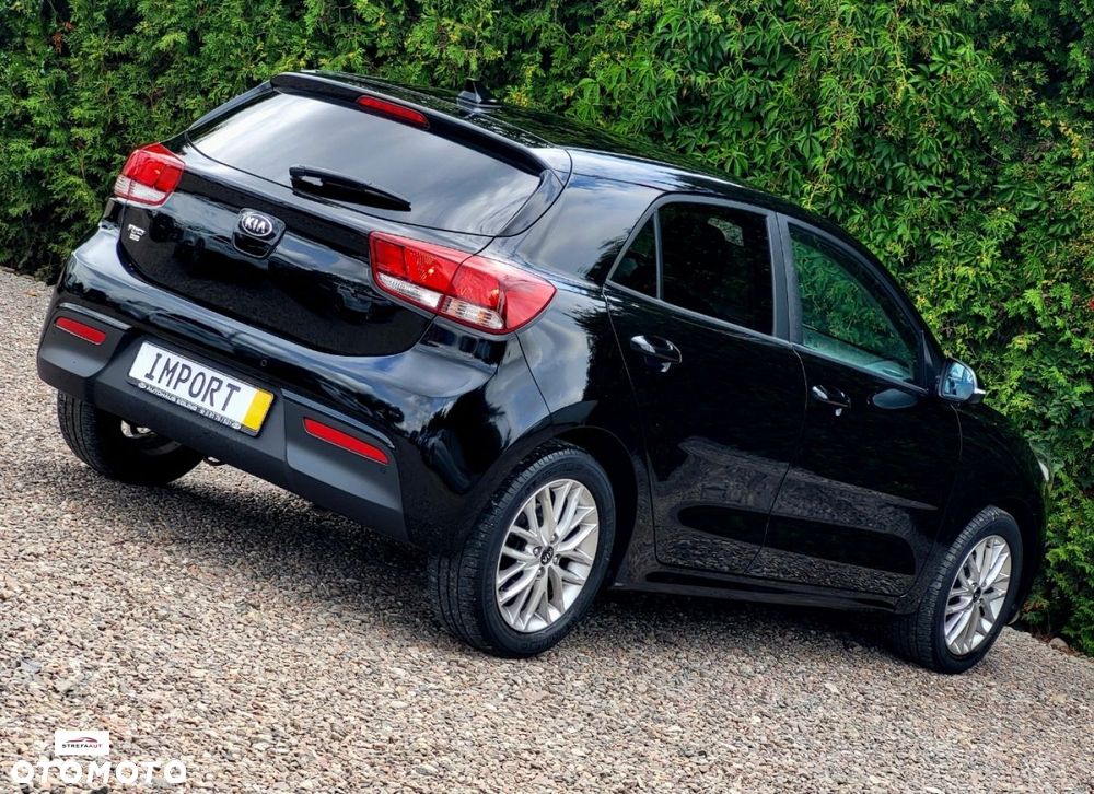 Kia Rio - 4