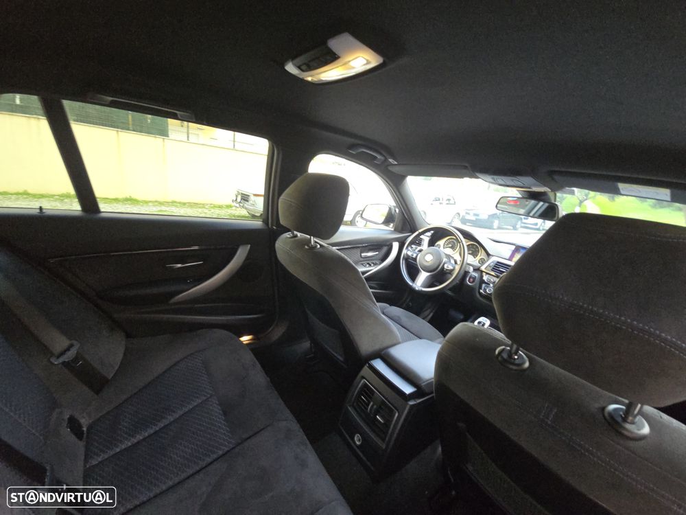 BMW 320 d EfficientDynamics Line Sport Auto - 31