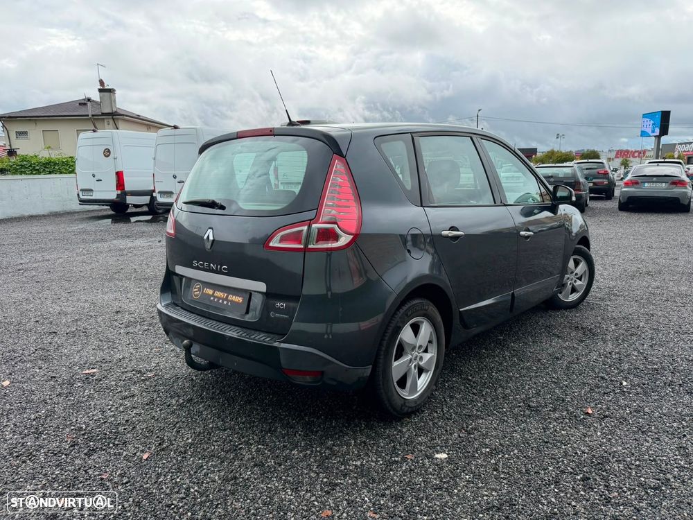 Renault Scénic 1.9 dCi FAP Dynamique - 4