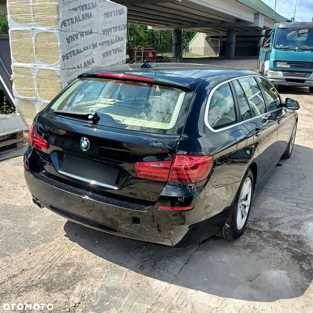 BMW Seria 5 530d xDrive - 10
