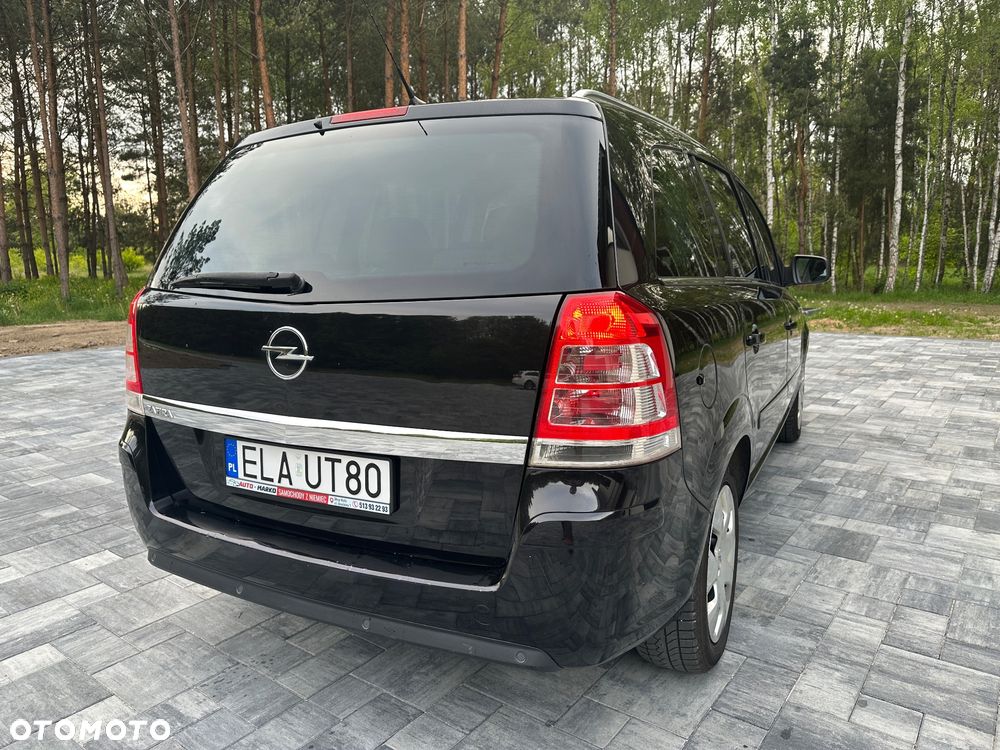 Opel Zafira 1.8 Cosmo - 18