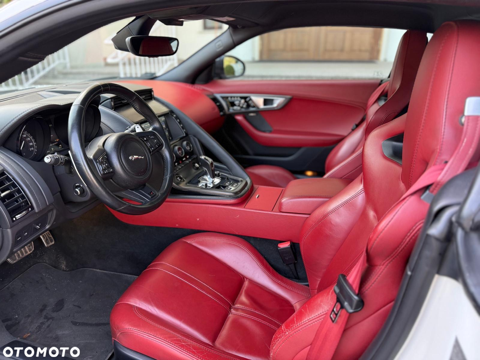 Jaguar F-Type SVR AWD - 14