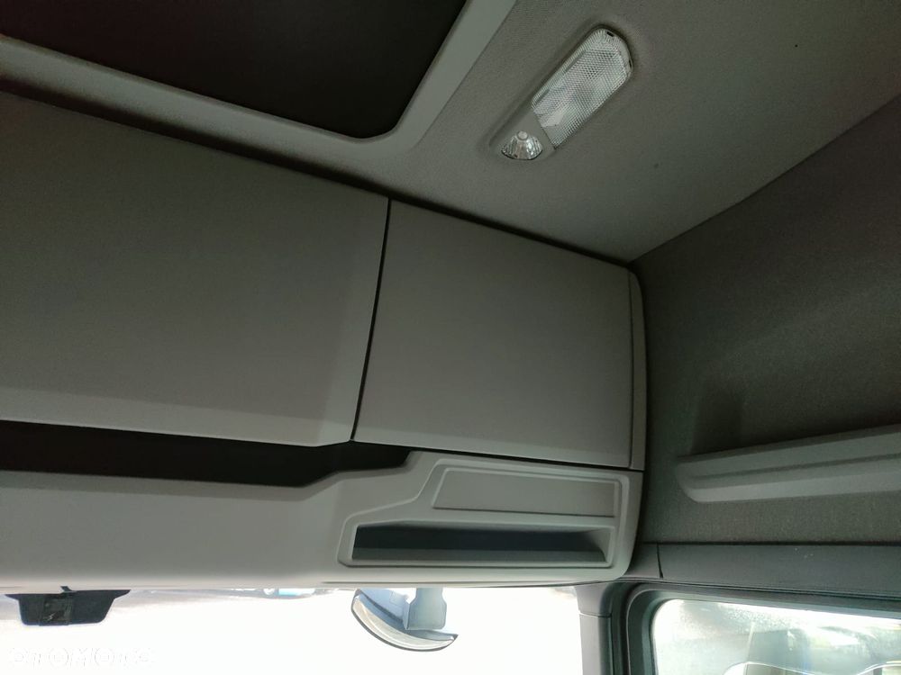 Scania R450 / EURO 6 BEZ EGR / RETARDER / STANDARD / AUTOMAT / - 32