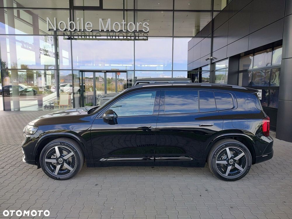 Mercedes-Benz GLB - 9