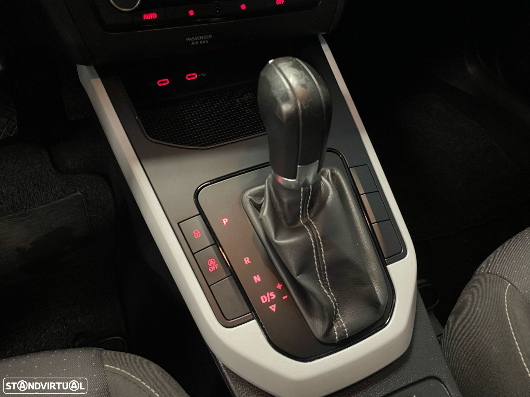 SEAT Arona 1.0 TSI Xperience DSG - 26