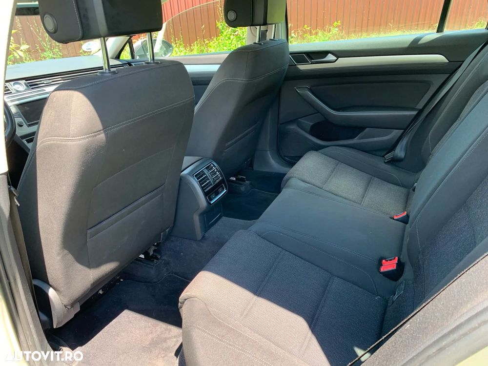 Volkswagen Passat 2.0 TDI 4Motion Comfortline - 7