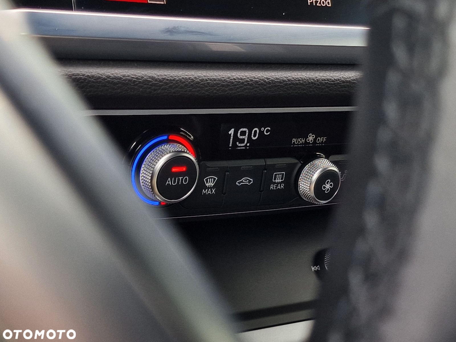 Audi Q3 40 TFSI Quattro S-Line S tronic - 36