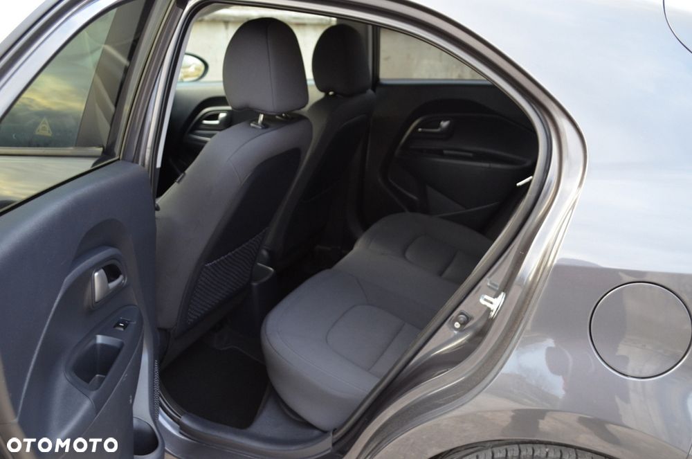 Kia Rio 1.2 ISG Uefa Euro 2016 - 22