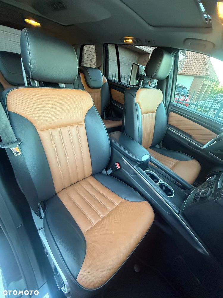 Mercedes-Benz GL 450 - 24