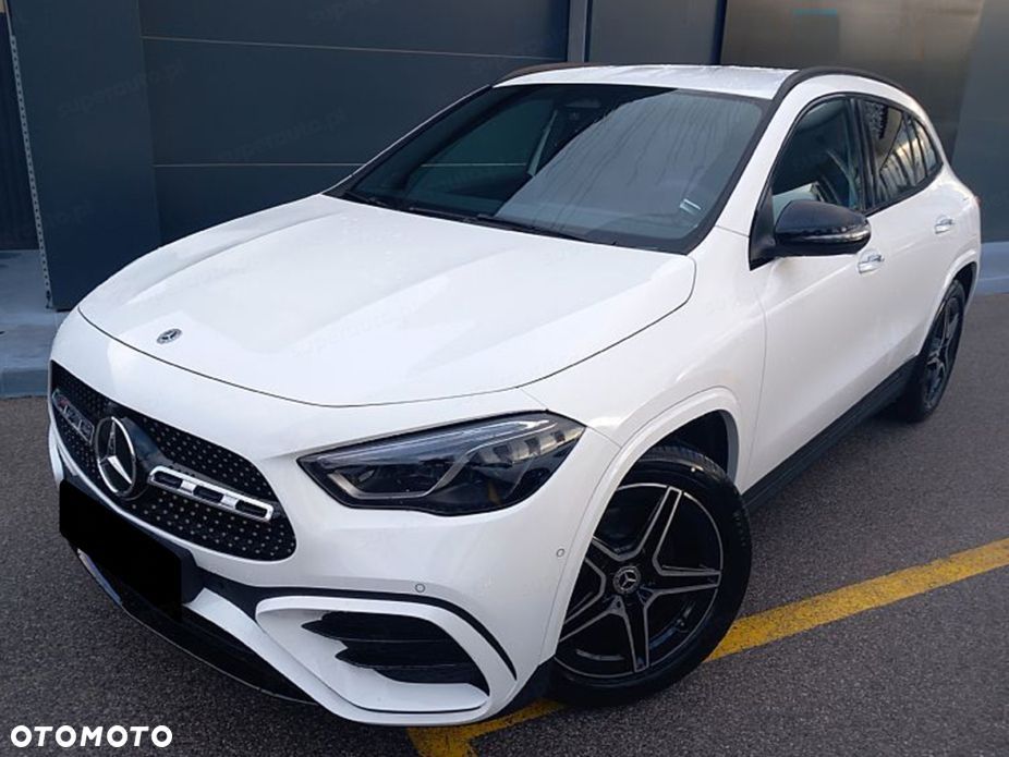 Mercedes-Benz GLA 200 AMG Line - 3