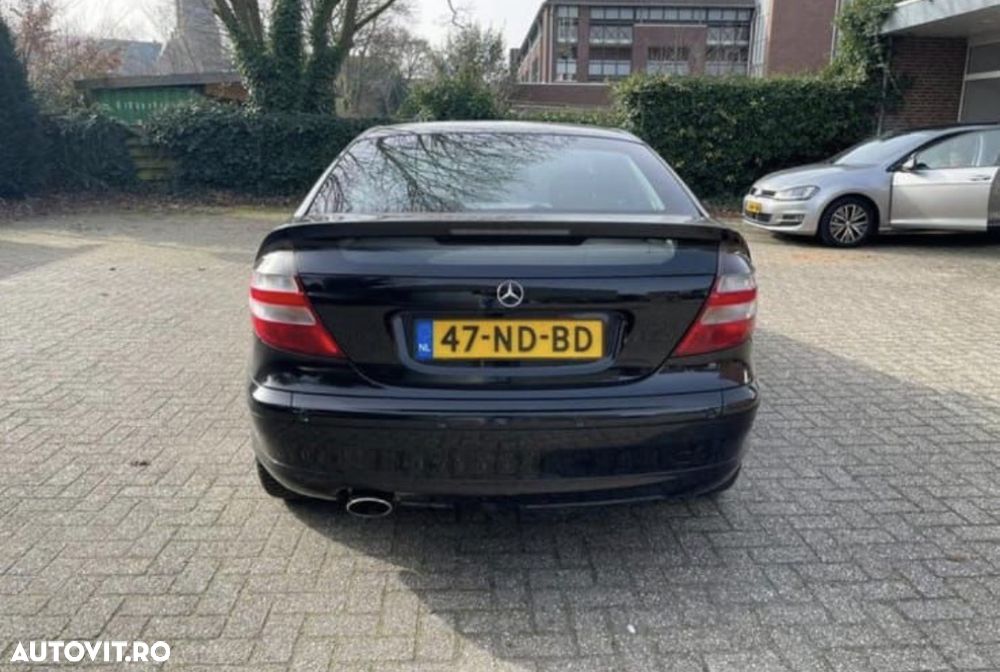 Mercedes-Benz CLK 200 - 4