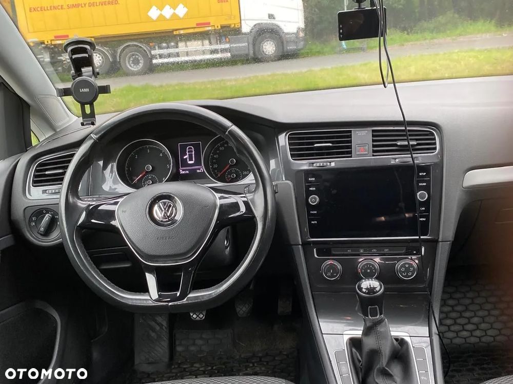 Volkswagen Golf VII 1.6 TDI BMT Trendline - 8