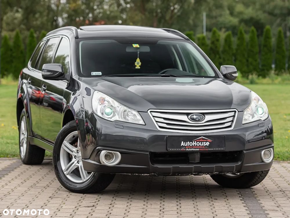 Subaru Outback - 1