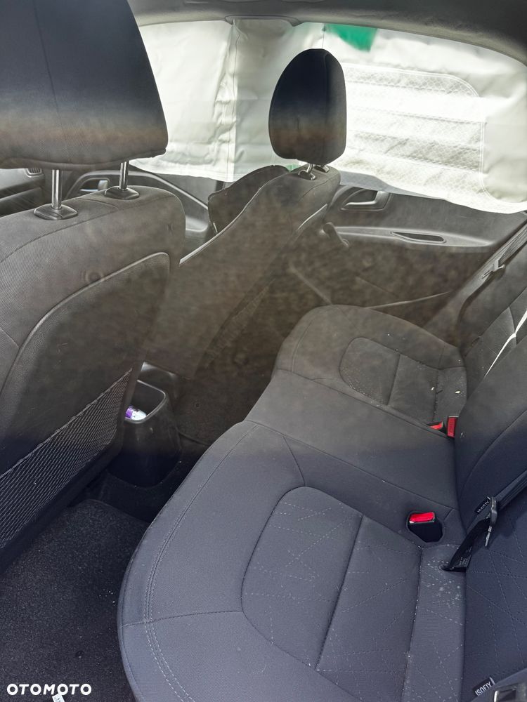 Kia Rio - 9