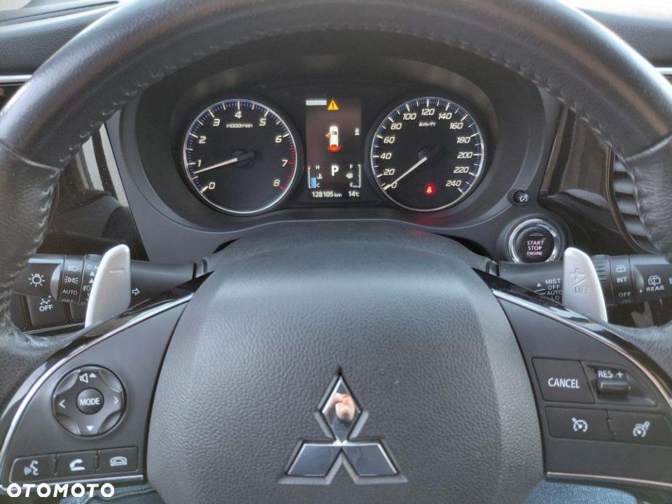 Mitsubishi Outlander - 18