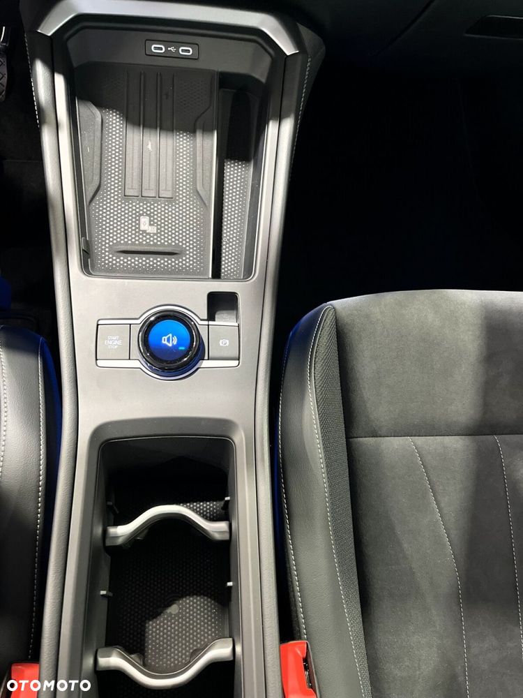 Volkswagen T-Roc - 16