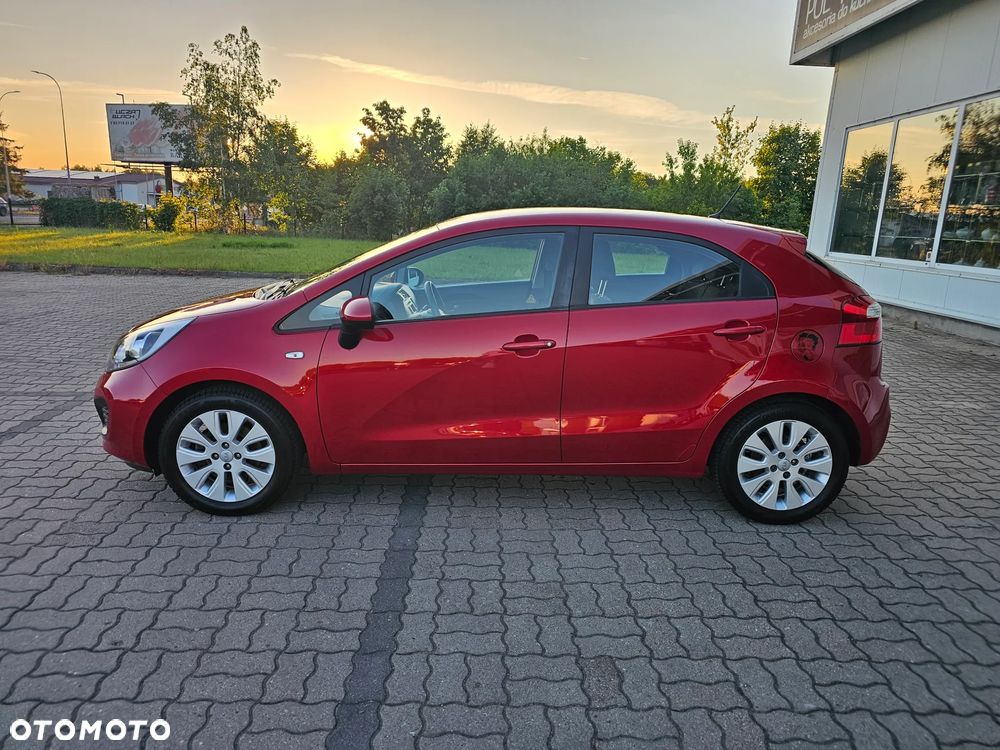 Kia Rio - 8