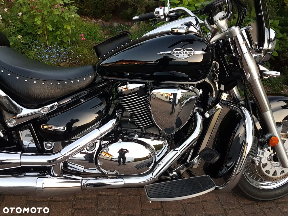 Suzuki VL 800 Volusia - Boulevard C50 - 3