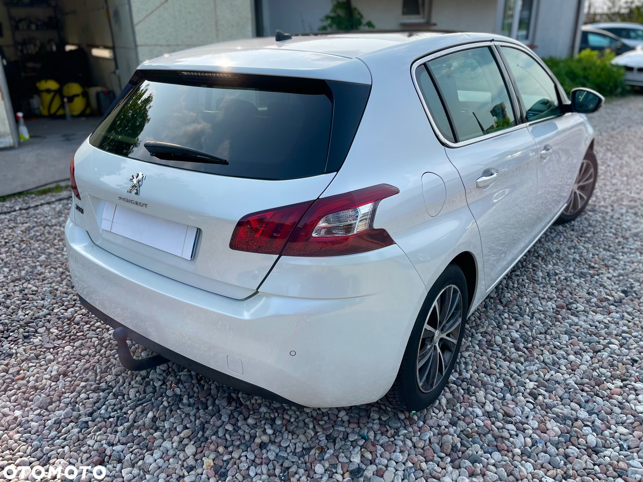 Peugeot 308 125 THP Allure - 6