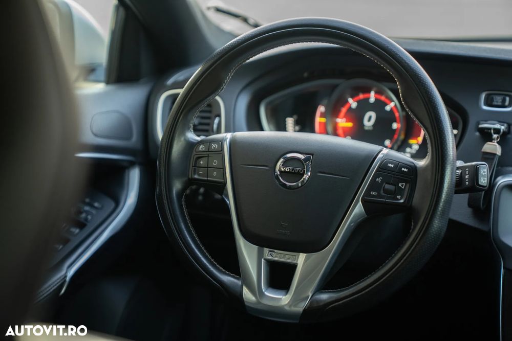 Volvo V40 - 32