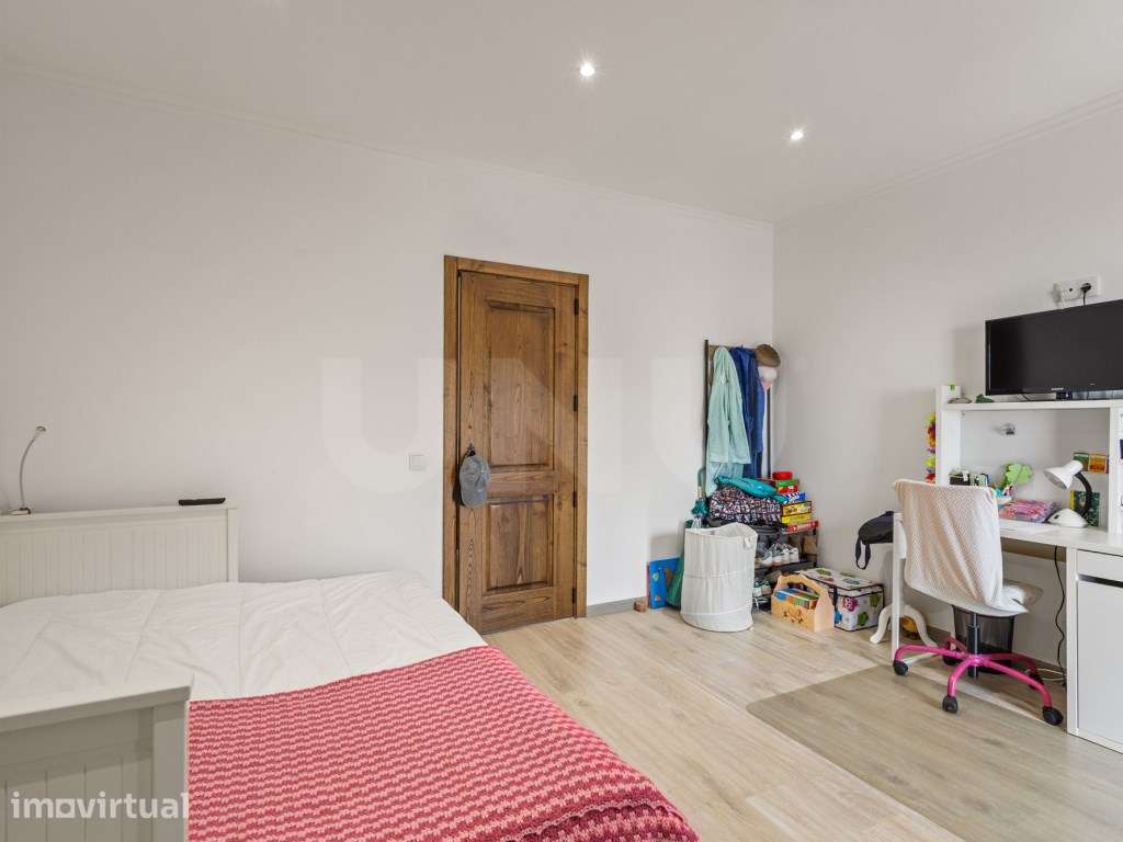 Apartamento T3 remodelado para venda no Sobral de Monte Agraço - Grande imagem: 4/33