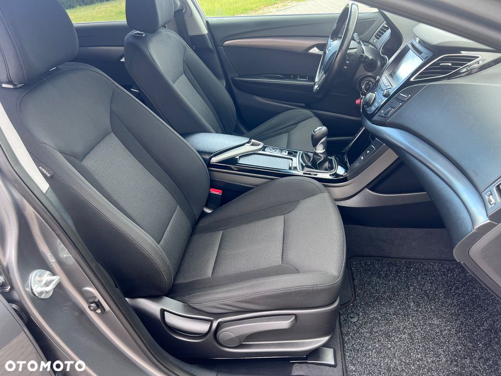 Hyundai i40 Kombi blue 1.7 CRDi Premium - 21