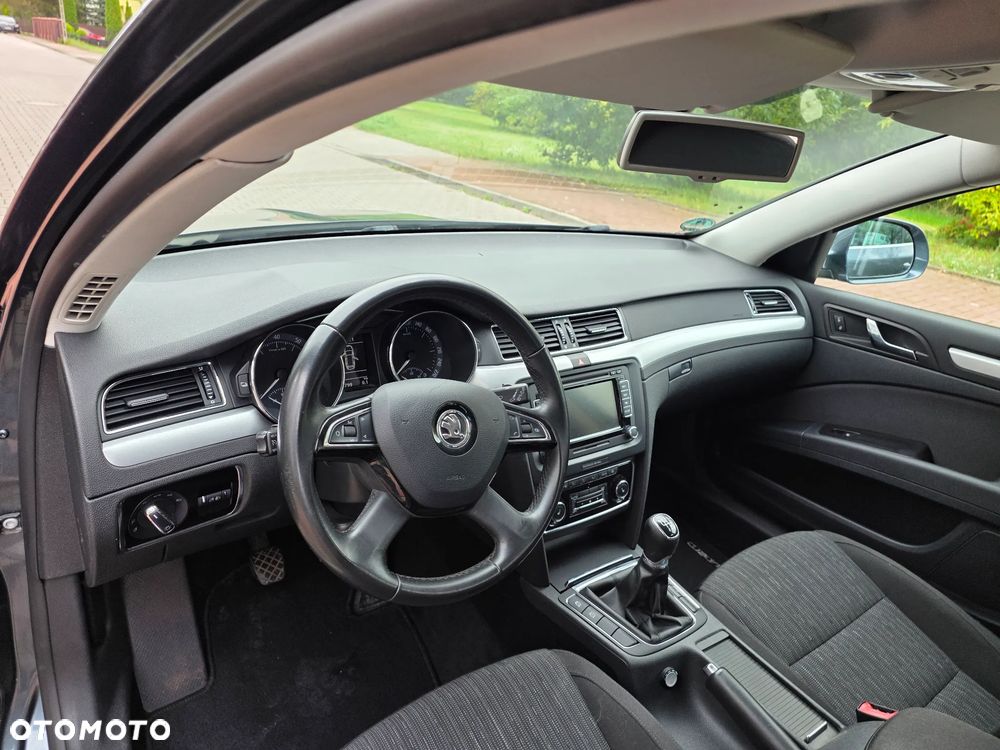 Skoda Superb 1.8 TSI Exclusive - 27
