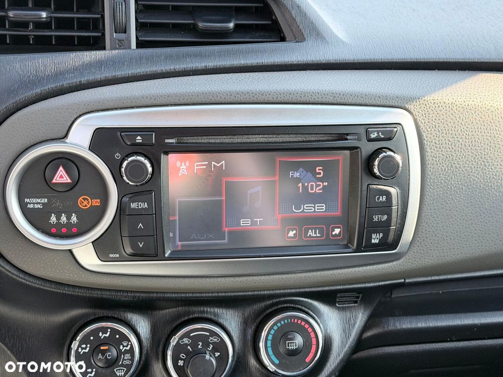 Toyota Yaris 1.33 Premium - 16