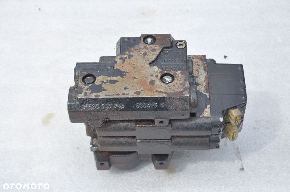 ROZDZIELACZ HYDRAULICZNY ELEKTROZAWÓR DEUTZ 6190 NR R917010231 NOWY - 5